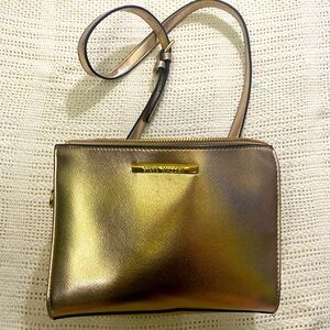 Steve Madden-Metallic Rose Gold Crossbody
Bag-Medium Size Purse-9x7